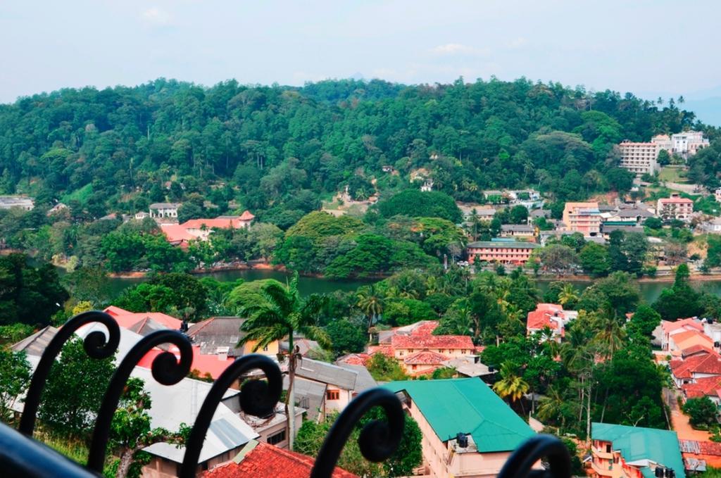 36 Bed & Breakfast Kandy Eksteriør billede