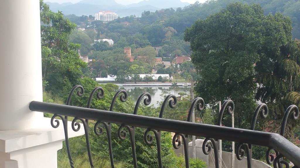 36 Bed & Breakfast Kandy Eksteriør billede